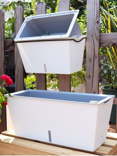 Self-Watering Boxy Vegetable Planter